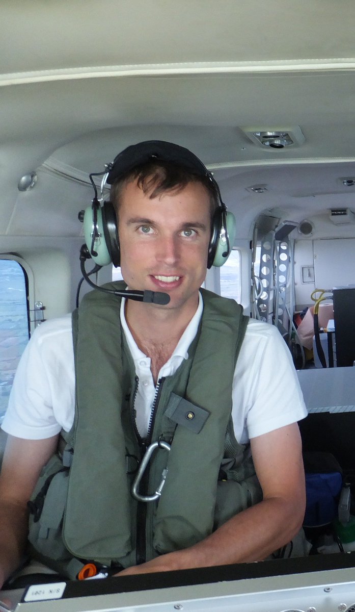 shom_fr's tweet photo. Un #hydrographe dans un avion? Mais pourquoi?
Interview de Corentin, connaissance du #littoral: https://t.co/JjS8SrpZq9 #Litto3D https://t.co/8kAzqw6YQD