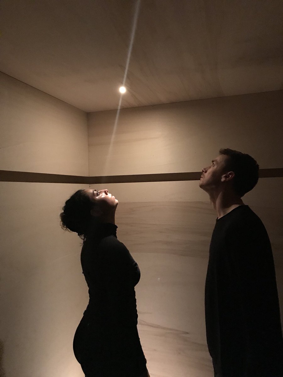 ArquiluzP's tweet photo. RT iGuzzini "RT ActeLum: MY #PLDC2017 #SoMany Great Experiences (Room) mention for #FranceByLight #FrenchTouch 👌🏼👌🏼 https://t.co/5x0rizQIb9"