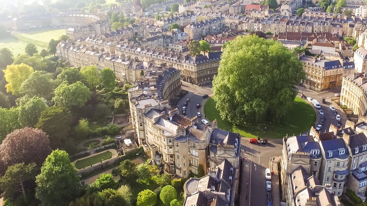 g00dfornothing's tweet photo. What could #Bath look like in the future? #liveablecities17 gathered and Becs from @GFNBath spoke, read their ideas https://t.co/Pd6Nj3kXgU https://t.co/LK7TR3ugRh