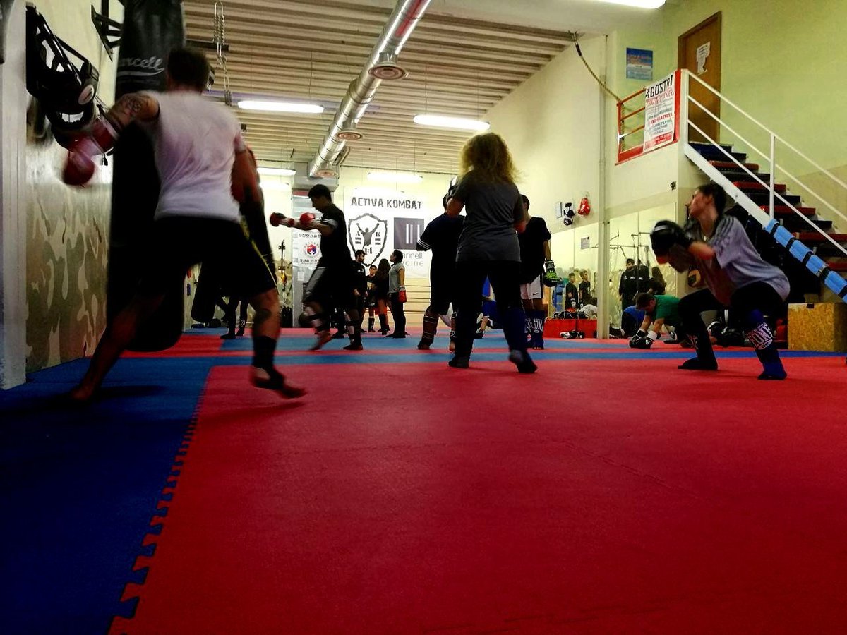 ActivaKombat's tweet photo. #activakombat #AK14 #marinellicucine #profighting #pesaro #wepesaro #boy #girl #muaythai #kickboxing #k1 #kickboxing #muaythaigirls https://t.co/uOXCm6n3Tn