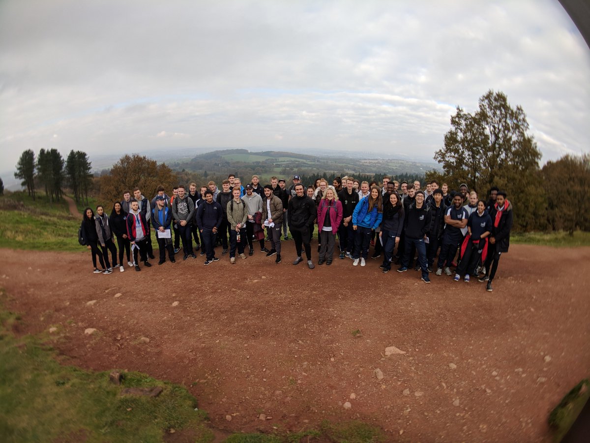 emma_eyre2's tweet photo. Final year SPO students enjoying their walk around #ClentHills #validityofactivitymonitors #CUactive @CoventrySES @AGreenCovPhysio @CU_HLS https://t.co/koRkaS07Xq