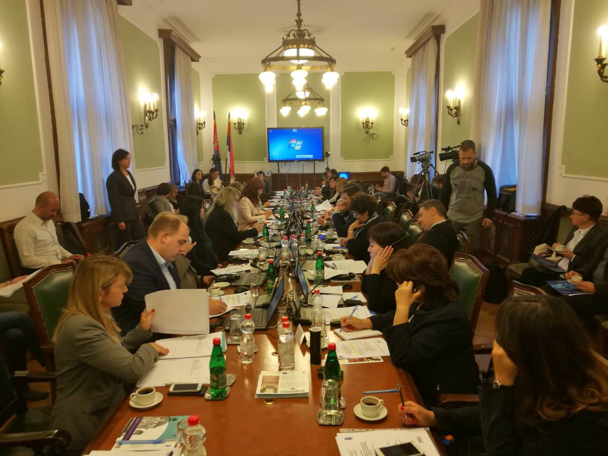 GOPACSrbija's tweet photo. Maja Pavlović, #Skupstina #SRB 🇷🇸, predstavila karatkeristike parlamentarnog Portala za nadzor nad javnim finansijama. https://t.co/hHBb0cf2Kx