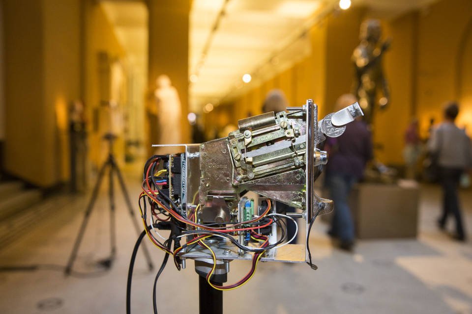 Digital Design Drop-In <a href="/V_and_A/">V&A</a> this Saturday with Goldsmiths Design PhD student  @PYurman13  ow.ly/NPBX30gkQzX