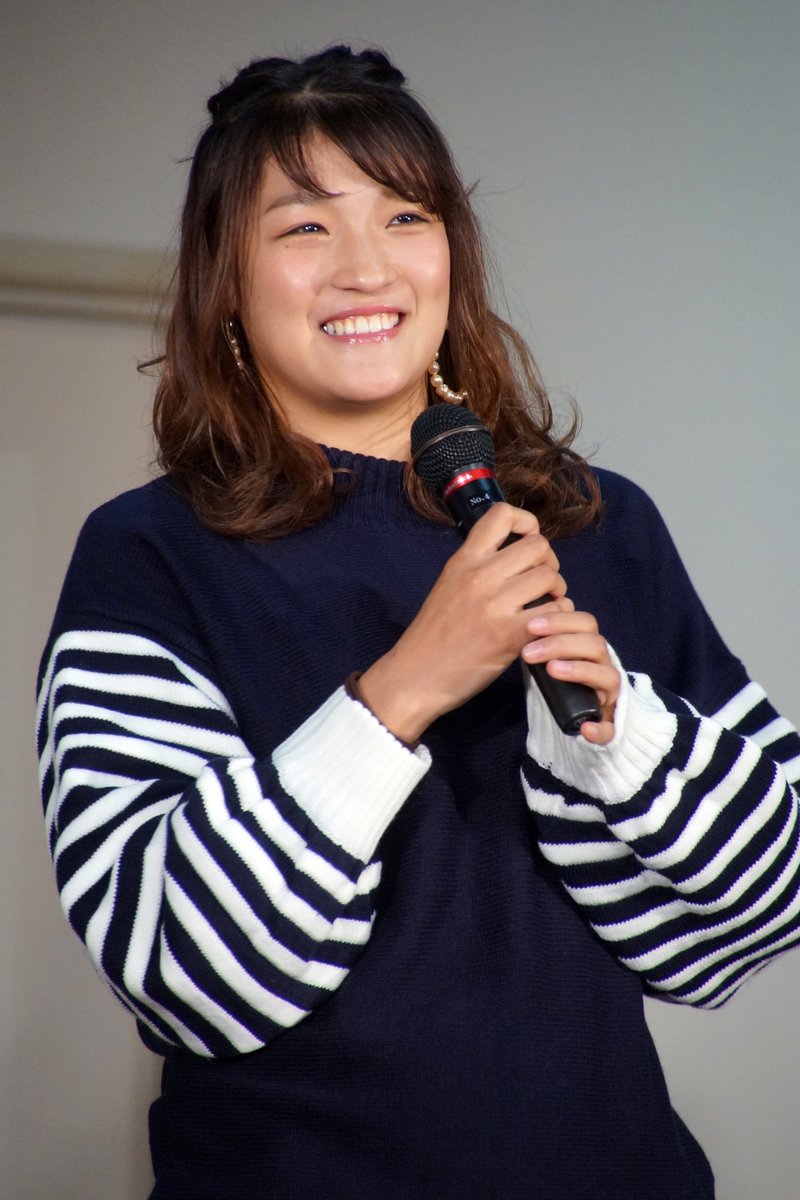 yagurinn's tweet photo. 住之江競艇場へシュートボクシング絶対女王RENA選手見に行ってきた！
すごく可愛いヽ(=´▽`=)ﾉ
サイン入りグッズの抽選は外れた(｡ŏ﹏ŏ)ｻﾞﾝﾈﾝ https://t.co/JPpFFeSOVd