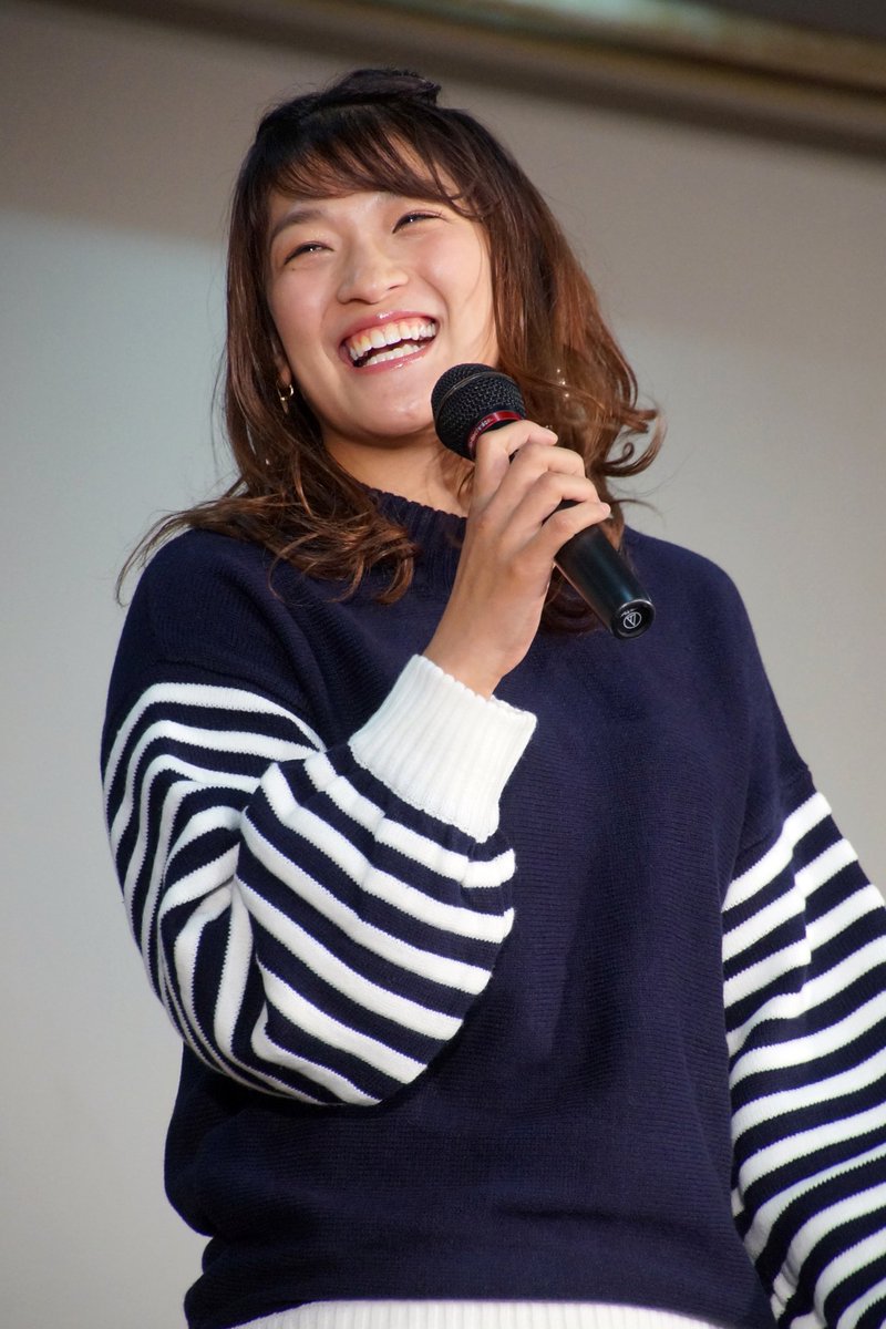yagurinn's tweet photo. 住之江競艇場へシュートボクシング絶対女王RENA選手見に行ってきた！
すごく可愛いヽ(=´▽`=)ﾉ
サイン入りグッズの抽選は外れた(｡ŏ﹏ŏ)ｻﾞﾝﾈﾝ https://t.co/JPpFFeSOVd