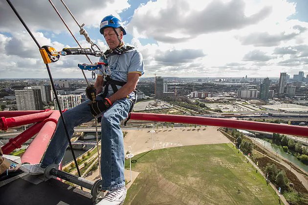 StoneFoundries's tweet photo. Arthur does abseil for charity: https://t.co/0XpscRgP5E https://t.co/FvV4hkRThc