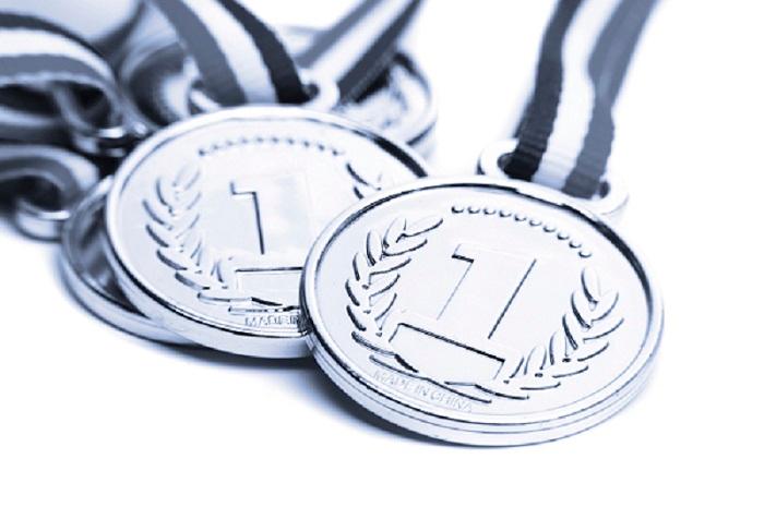 SUSE's tweet photo. #SUSE retains its placement in the Gartner Magic Quadrant Distributed File Systems and #ObjectStorage https://t.co/zDAjq9425f https://t.co/xSlyspimtl