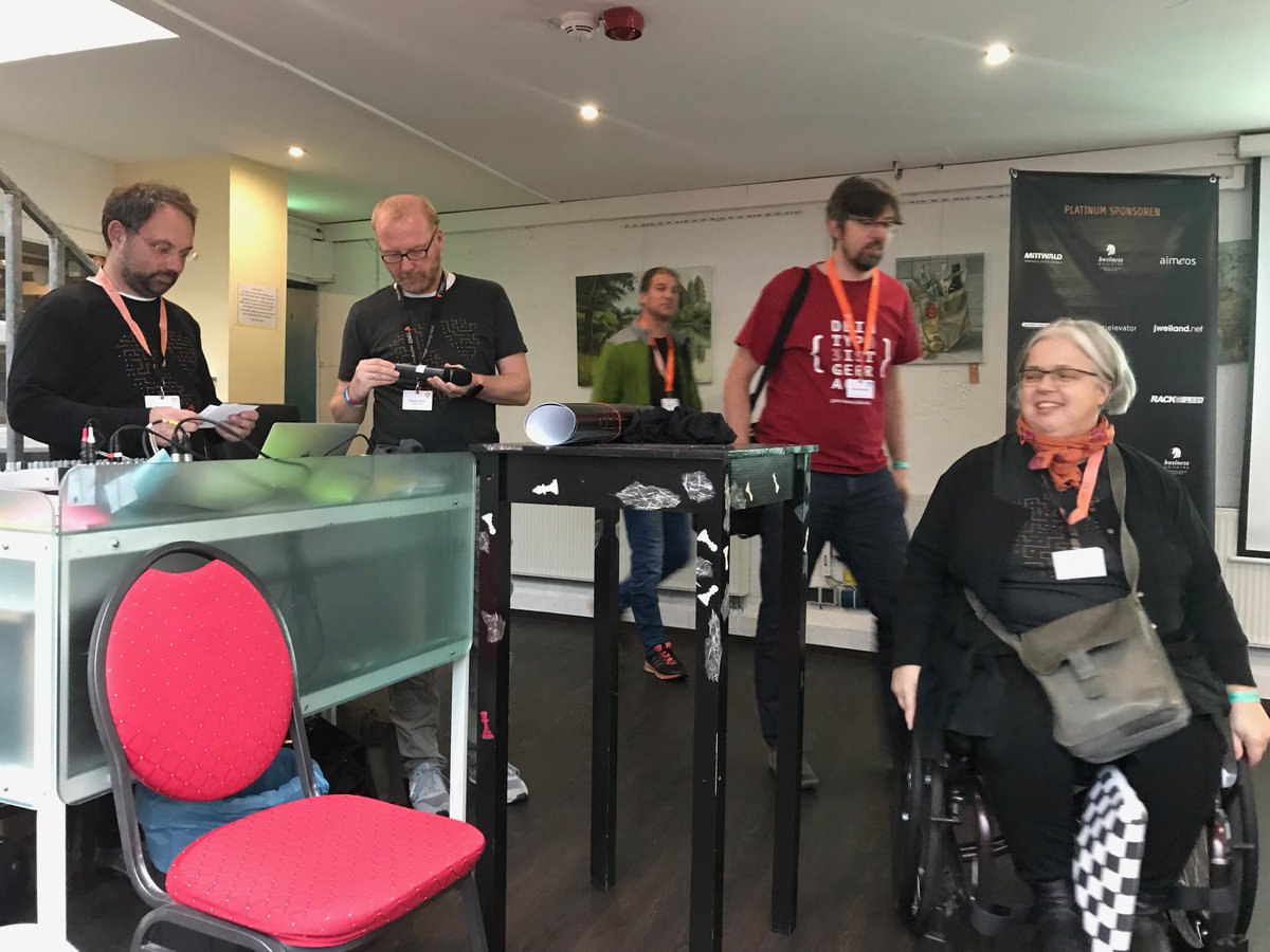 Real20179's tweet photo. Ich wollte mich für die großartige Arbeit von

Ingo       @ISchmitt
Karen      @computerzauber
Michael    @mijo301

#T3CRR #t3crr17 #TYPO3 https://t.co/M5ZZtkuzrE