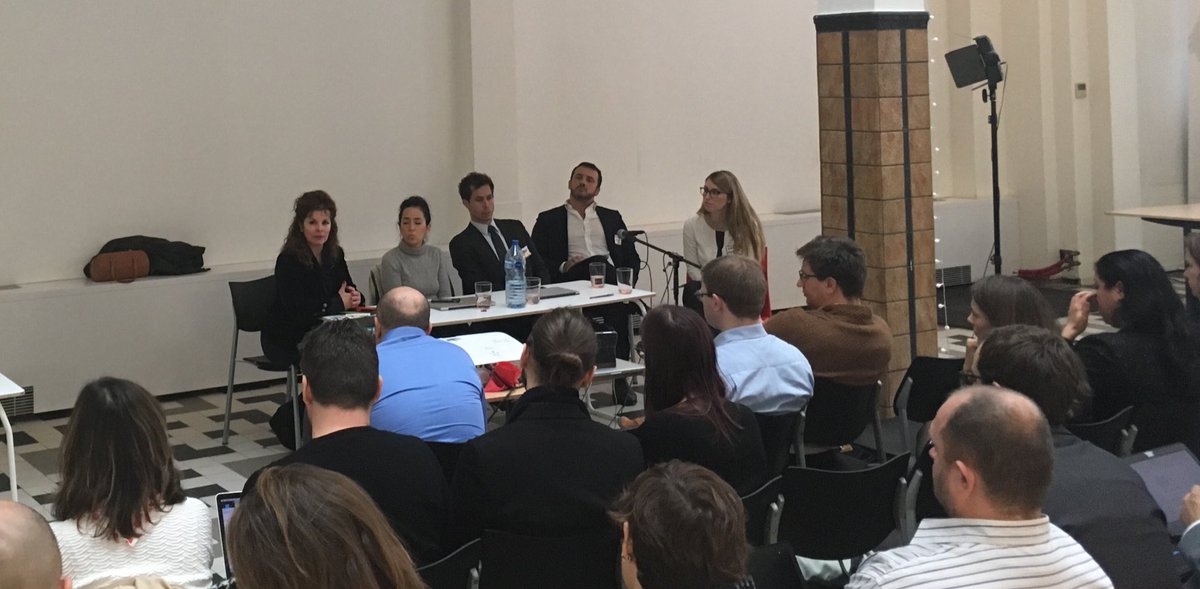 LegalHackersBXL's tweet image. In banking industry clash btw payment services directive and #gdpr @PascaleBrien. #privacy while giving access to third party, how? #pbdlab