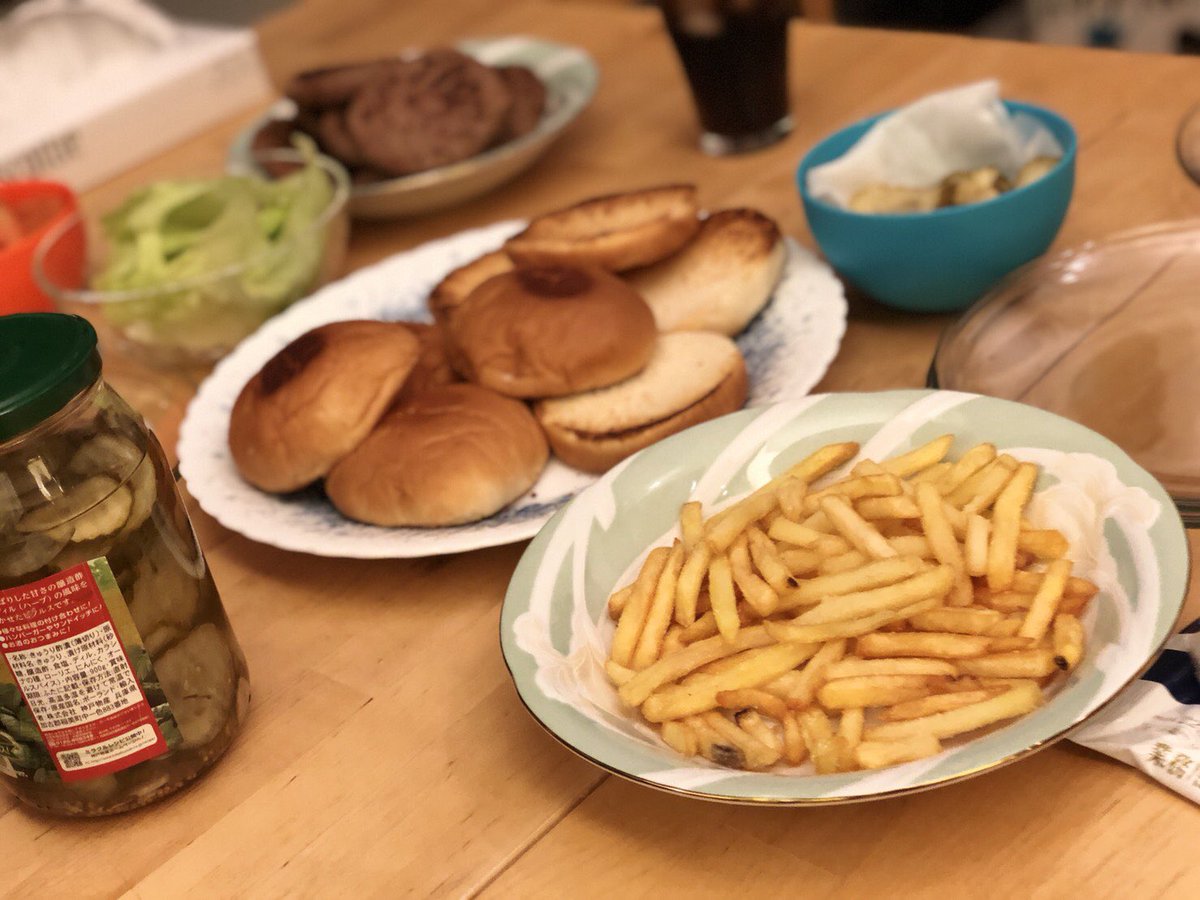 sonono37's tweet photo. 11日のハンバーガーパーティ🍔
の前に試作してみたー❤️

これはかなりいい！😊❤️ https://t.co/RAi0TLvLIl