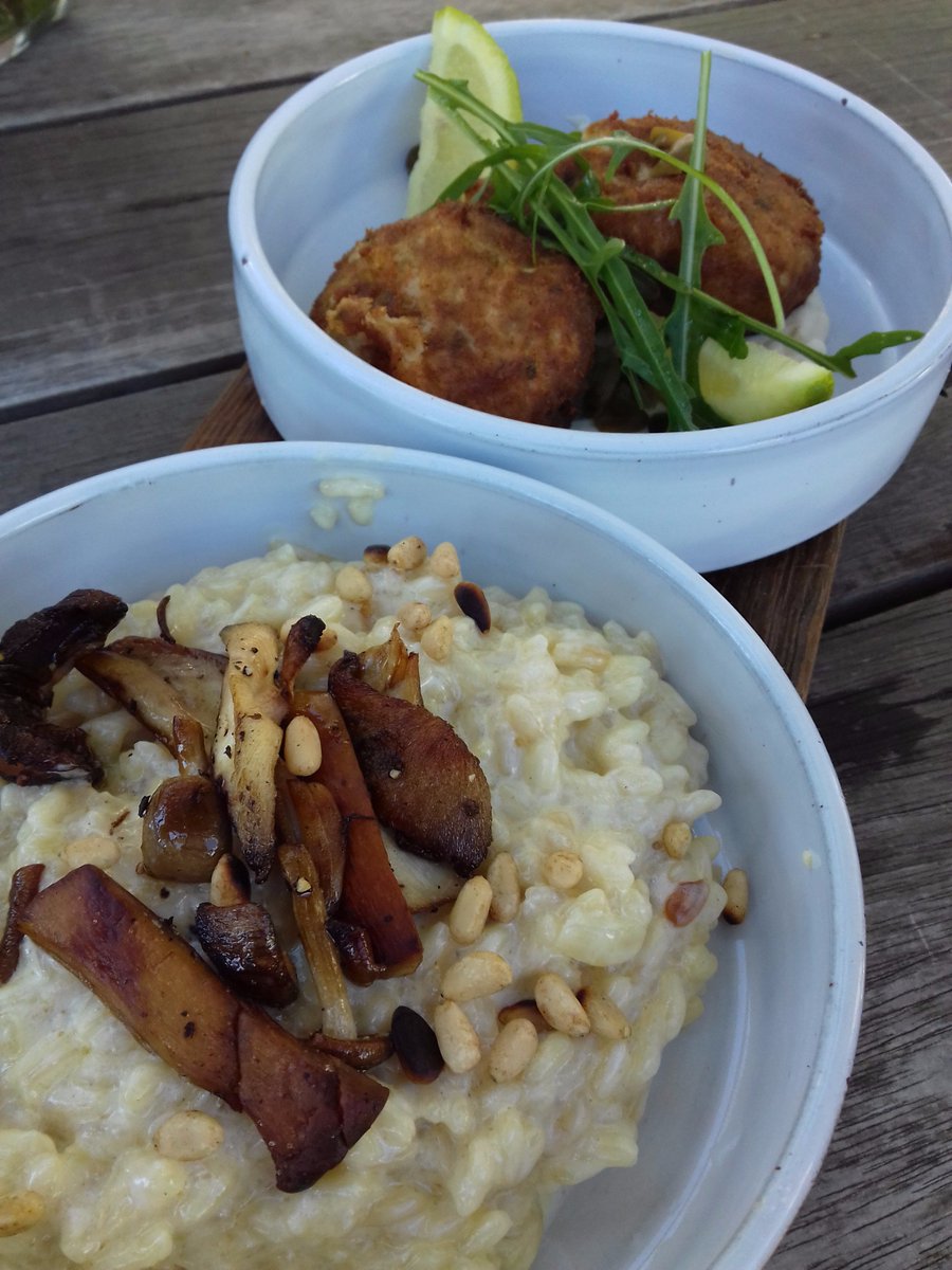 MarykeRoberts tweet media