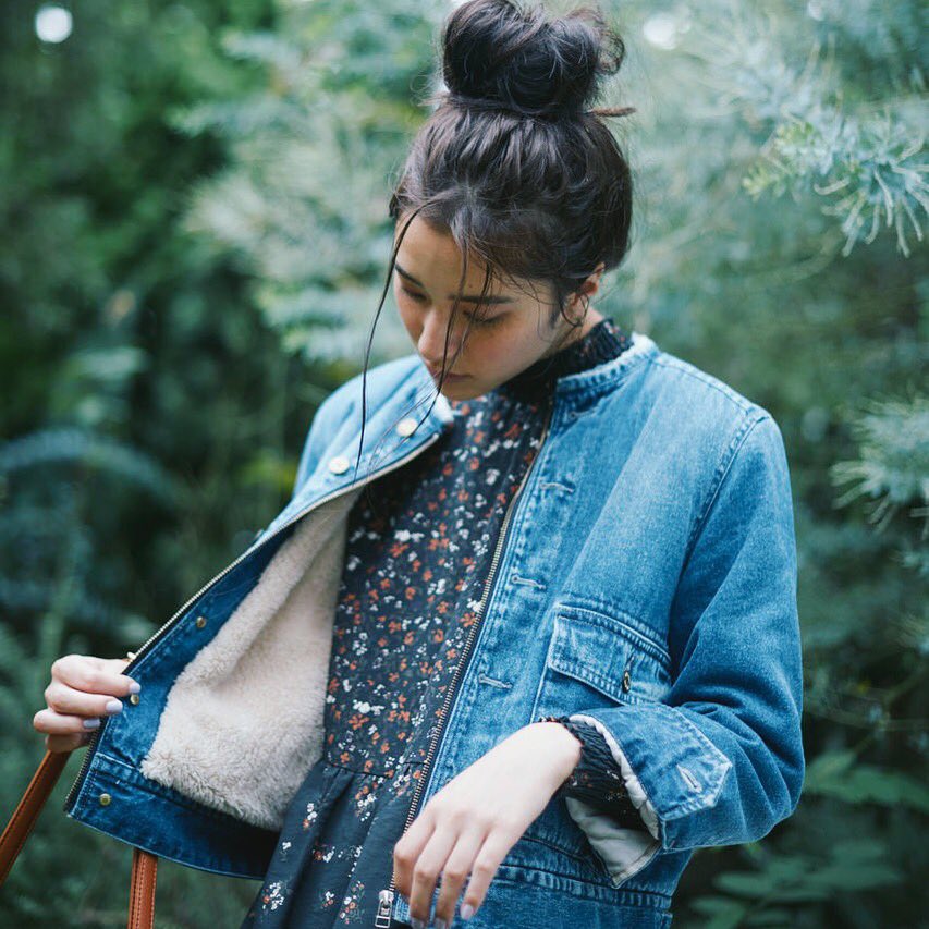 Cepo Online セポオンライン Sur Twitter コメントありがとうございます こちらはシャーリングネックフレアーワンピのネイビーとなります ぜひご覧ください T Co Kxluqrvotz