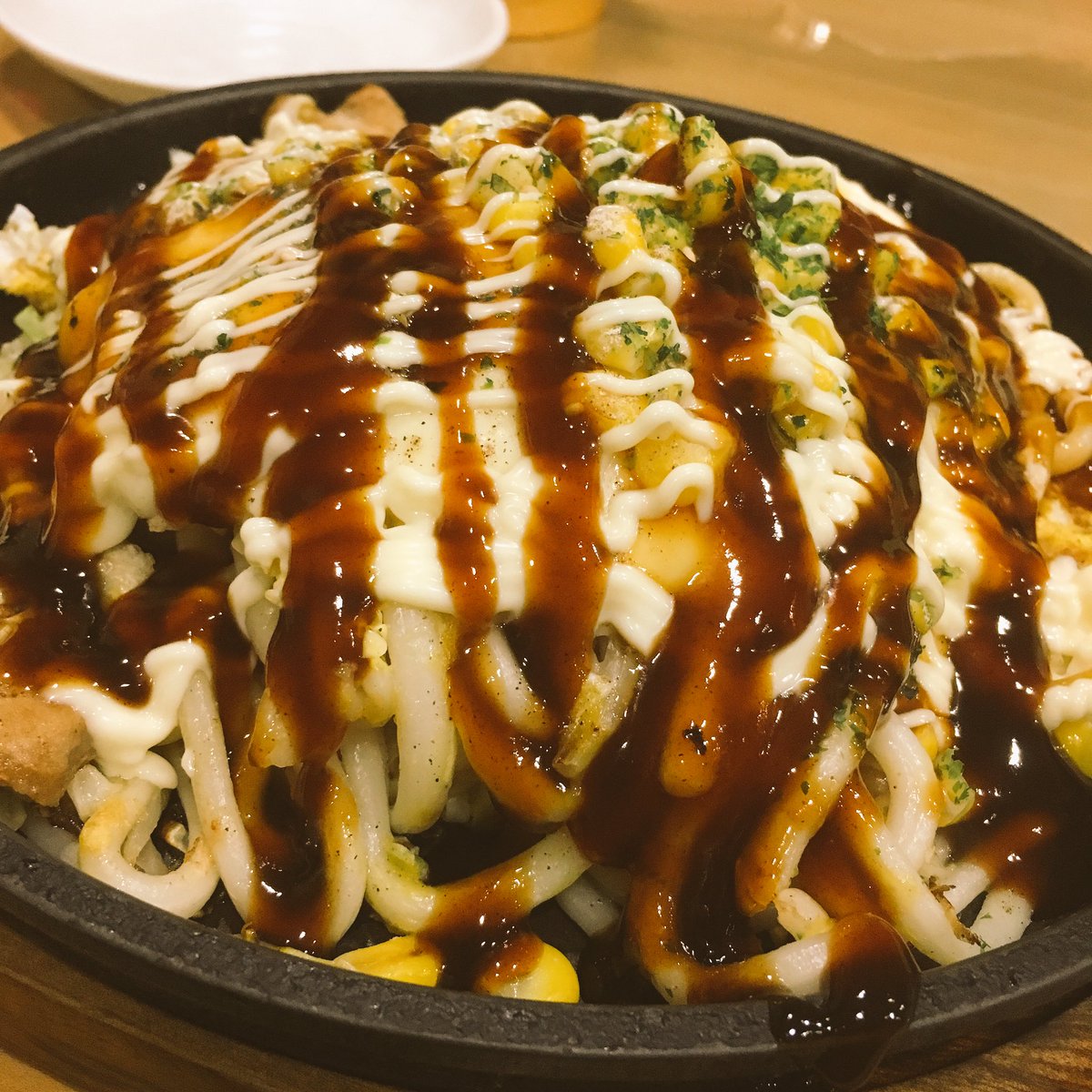 7YOSSHI7's tweet photo. we did show in Hiroshima Fukuyama first time, had good time, Thank you matchbox!!
広島福山に初上陸！マッチボックスでのパフォーマンス、ご飯に、雰囲気すごく良いところでした！みなさん、ありがとう〜！ https://t.co/Z8XyIaFoQM