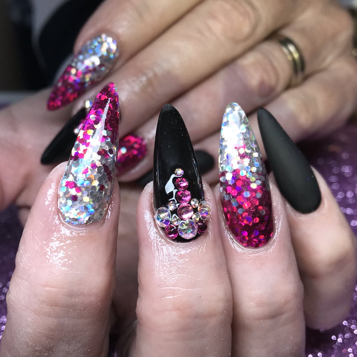 lotties_nails's tweet photo. @NailproMagazine @pro_beauty @ScratchMagazine @Gelish @NaioNails @NSINails @NSIUK @Nailitmag https://t.co/wdPVcO5aoP