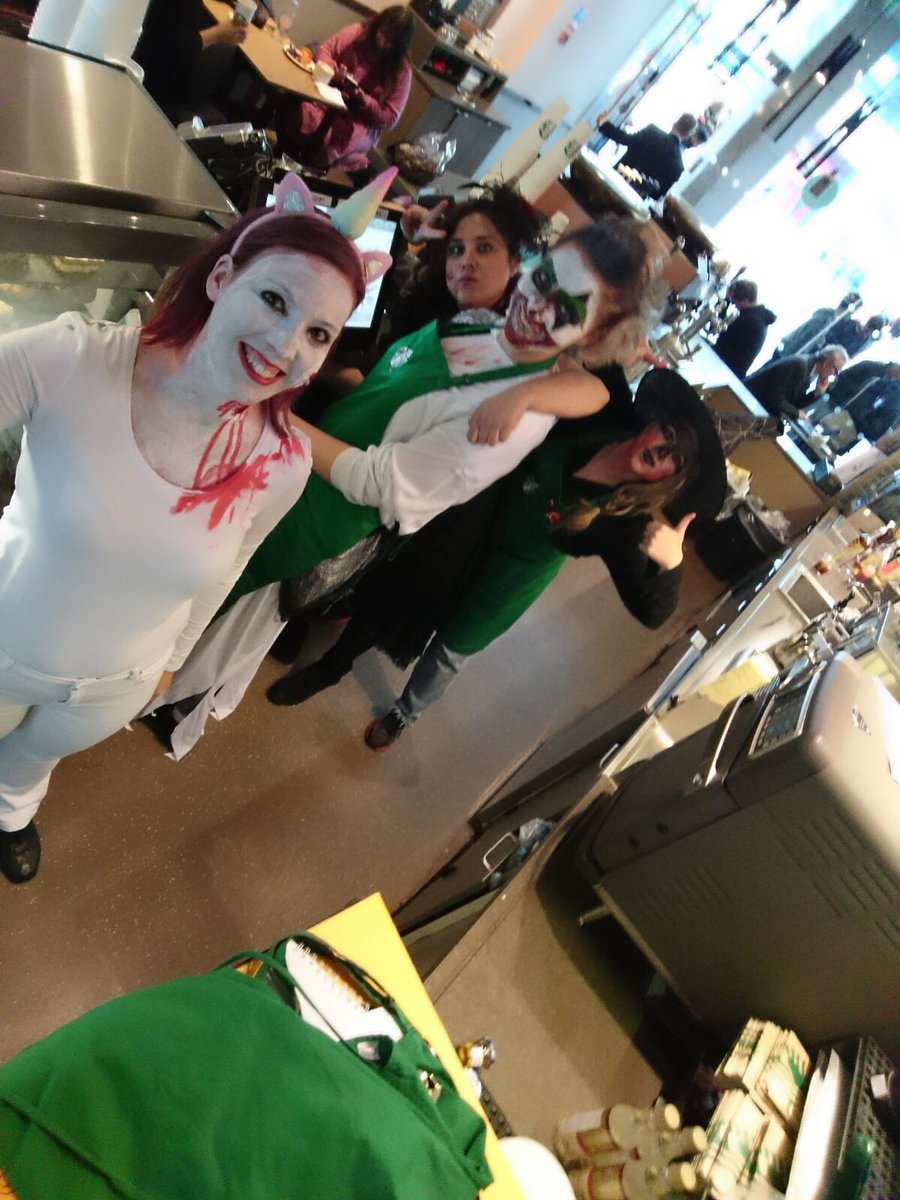 SBX137Vic's tweet photo. Halloween 👻 in Starbucks 137 Victoria Street, we embraced the sa root of Halloween #coffee #starbucks #scary https://t.co/ikgPh8gUdL