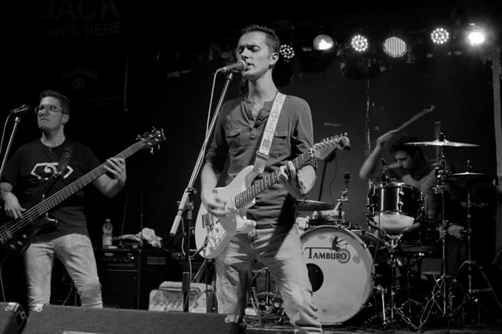 SteveLamera's tweet photo. Live at Blue Rose π΅
#SLP #stevelameraproject #band #fenderstratocaster #stylerock https://t.co/A7E7FfWGZH