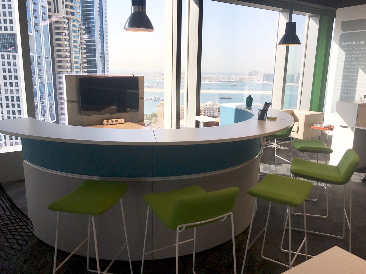 torchia_daniel's tweet photo. @Connectiontweet #hive auditorium meeting space with a view @TfpDubai https://t.co/IbcS7w4cT1