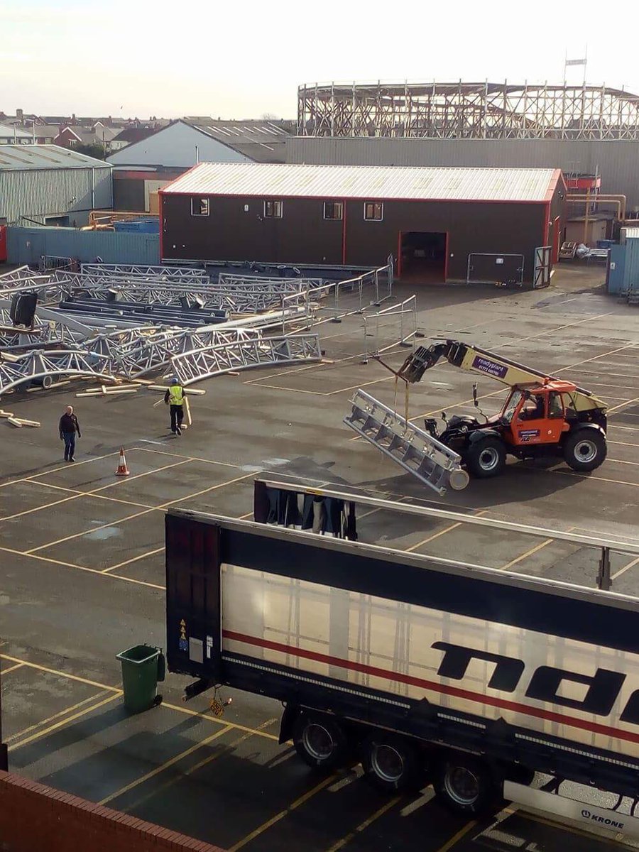 yrexperienceg's tweet photo. A section of the launch? #IconTheRide #Icon #IconBlackpool @pleasure_beach https://t.co/EXkOXVGwfP