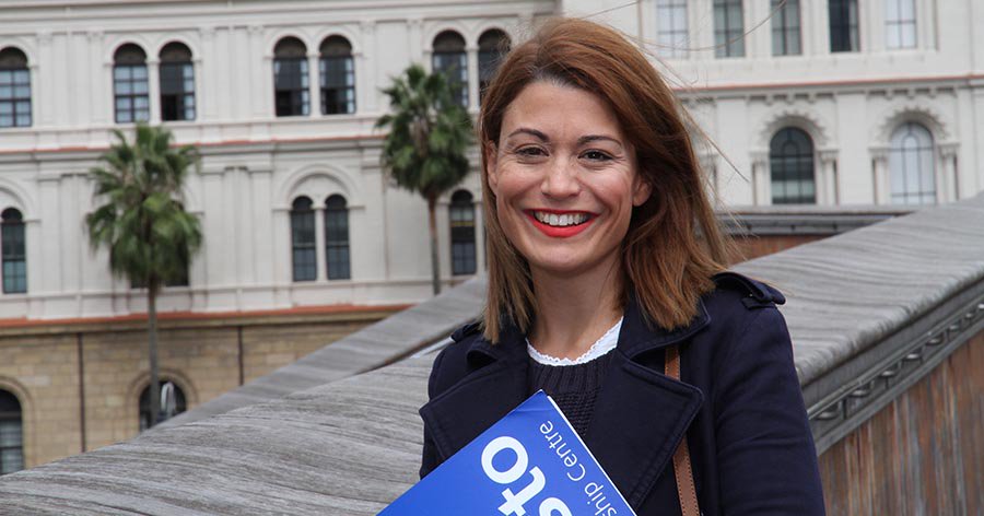 DeustoAlumni's tweet photo. Conoce la experiencia de nuestra #DeustoAlumni @DerechoDeusto Ainhoa Román en programa #LanerakoBidean #AlumniTIME https://t.co/NwwP9bypkH https://t.co/9CcApiw12v