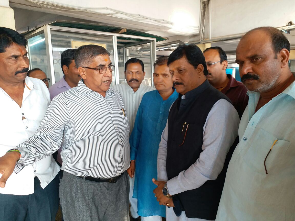 <a href="/BJP4India/">BJP</a> <a href="/BJP4MP/">BJP Madhya Pradesh</a> @NandKumarSinghC @SuhasBhagatBJP <a href="/KailashOnline/">Kailash Vijayvargiya</a> <a href="/GaurMalini/">Malini Laxmansingh Gaur</a> <a href="/JansamparkMP/">Jansampark MP</a>