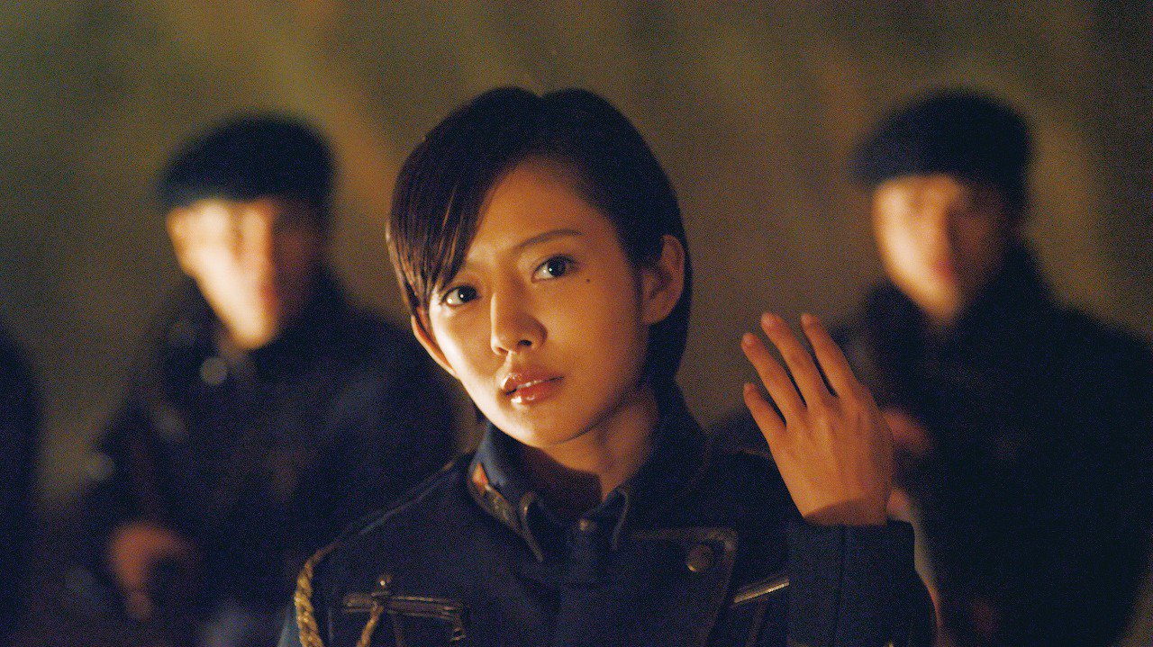 تويتر 映画 鋼の錬金術師 公式 على تويتر キャラクター紹介 マリア ロス少尉 夏菜 左目の下にある泣きぼくろが特徴の 凛々しい女性 ドクター マルコーによる賢者の石 研究についての調査を行う ハガレン T Co Mhtzyuzyvm