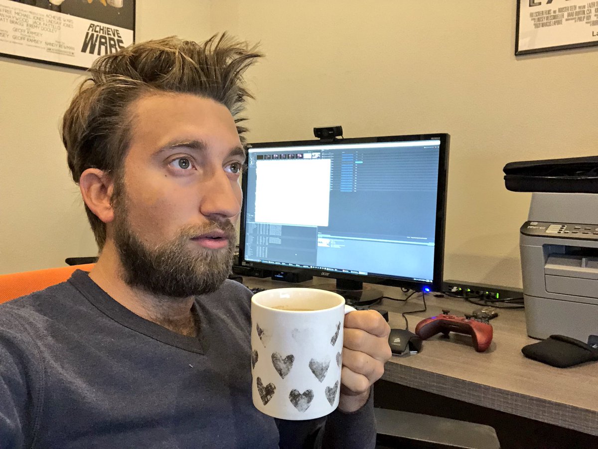 GavinFree's tweet image. Editing. Think I have to go to work in a bit. Should hurry up with the editing.