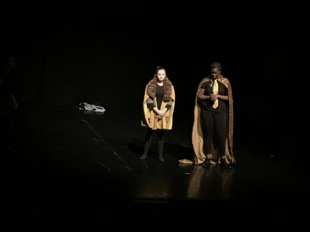 Miss_Swayne's tweet photo. #ssf @BeckTheatre y9/10 @swakeleysschool #antony&amp;cleopatra night 1 of 2! Break a leg you talented bunch!! @SSF_UK 🎭🎭🎭 https://t.co/6Ci4WgJ9lg