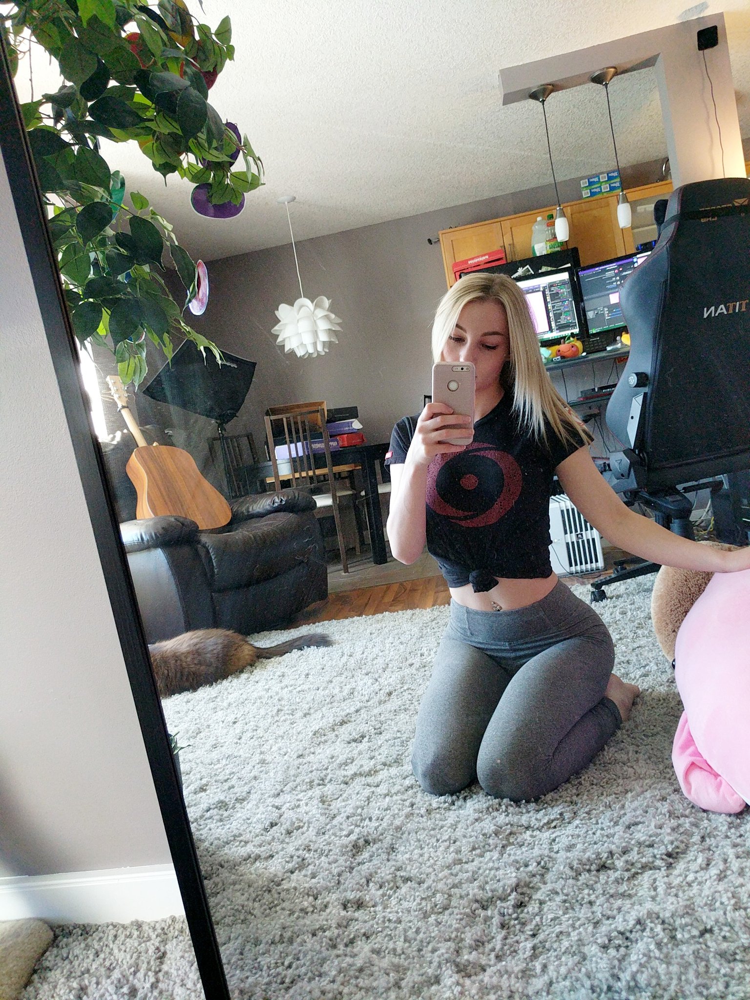 Good morning. twitch.tv/stpeach. live now with my. http. 