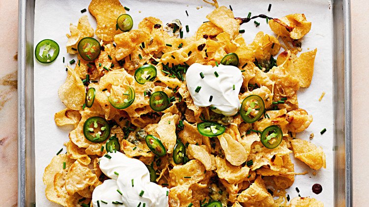 Parrano_Cheese's tweet photo. Happy #NationalNachosDay! What's your favorite topping? #nachosday #food #foodie https://t.co/QLhHaEYdPo https://t.co/iyuJjmTRzE