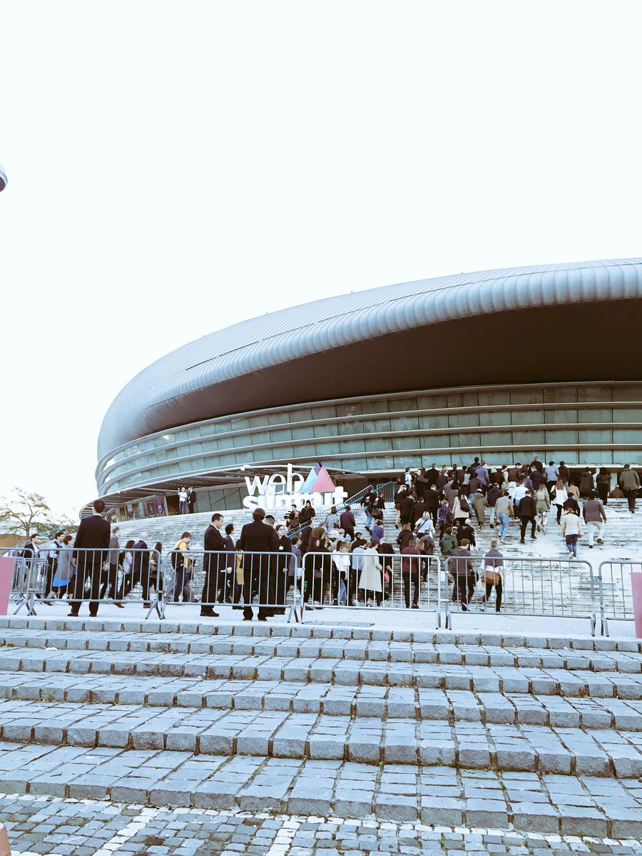 And we are here ready for the opening evening <a href="/WebSummit/">Web Summit</a> #lisbon 😎🇵🇹