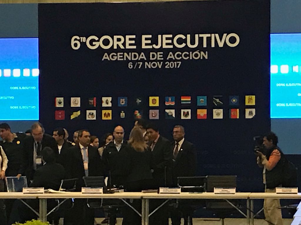 REMURPE_'s tweet photo. 6to GORE EJECUTIVO
REMURPE participa del 6to Gore Ejecutivo el cual reúne a los ministros de Estado con los gobernadores regionales, se lleva acabo hoy en el Centro de Convenciones de Lima, en el distrito de San Borja. Ivan Flores, Presidente Remurpe acompaña la actividad. https://t.co/VP0xb1NfSn