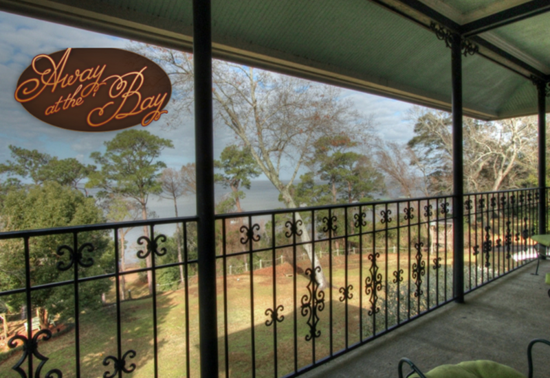 AwayAtTheBay's tweet photo. Away at the Bay is located on a bluff, in a rich woodland setting with a birds-eye view of sailing regattas. You'll love your stay here! https://t.co/IBPT4N7ySz