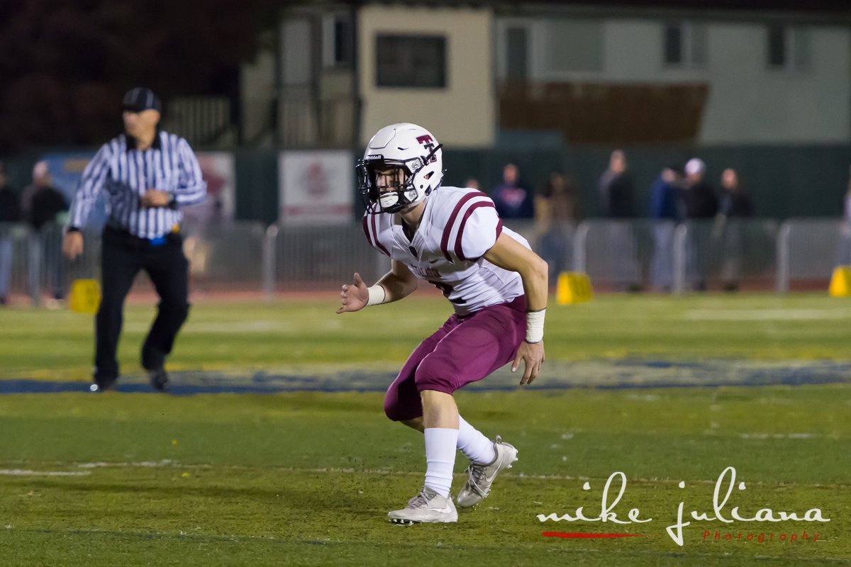 TualatinHSFB's tweet photo. #2 Jake Anderson (Junior)
  
2nd Team Kick Returner
Honorable Mention Cornerback https://t.co/En8Bi7BDCR