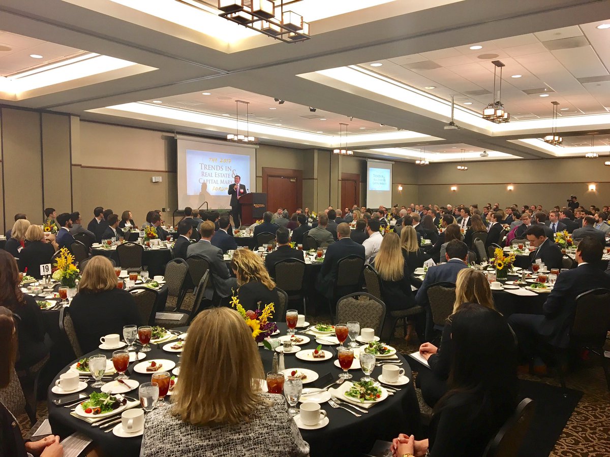 SIRECMForum's tweet photo. Great seeing so many students today! Good food and GREAT company. https://t.co/fSdntPzicE