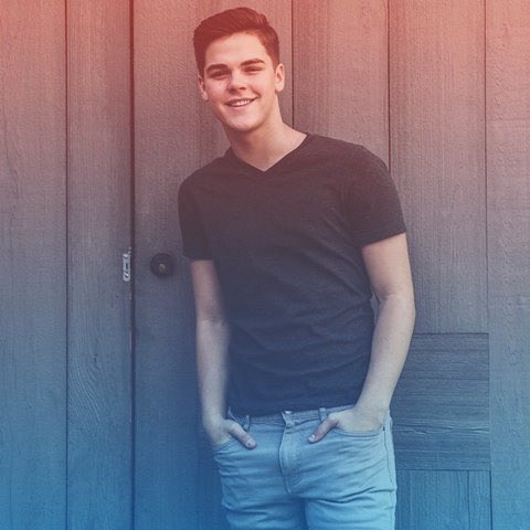 JillianRo33's tweet photo. #AJMind. How can someone be this cute?! EVERYTHING ABOUT HIM IS PERFECT!! 😍😍😍 ILYSM AJ!!♥️♥️♥️😍😭 https://t.co/hJ3emmEQtT