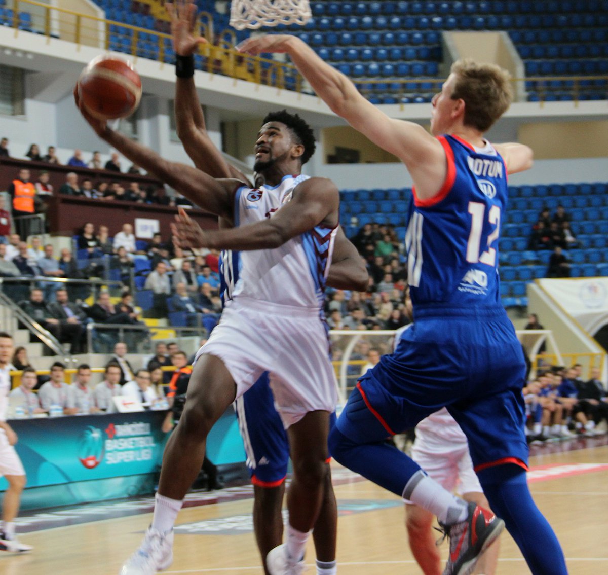 Maç Sonucu: Trabzonspor 89 - 96 Anadolu Efes