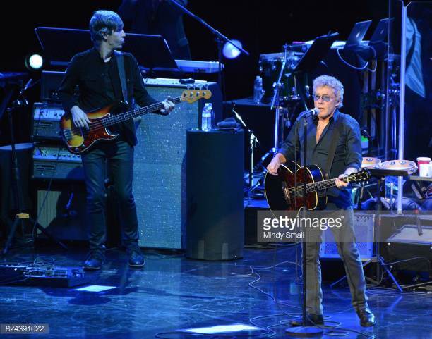 StringsbyApex's tweet image. Our friend #jonbutton is playing #bass with @rogerdaltry tonight at @AvalonTheater in #niagrafalls tonight. Get along and see a great gig.