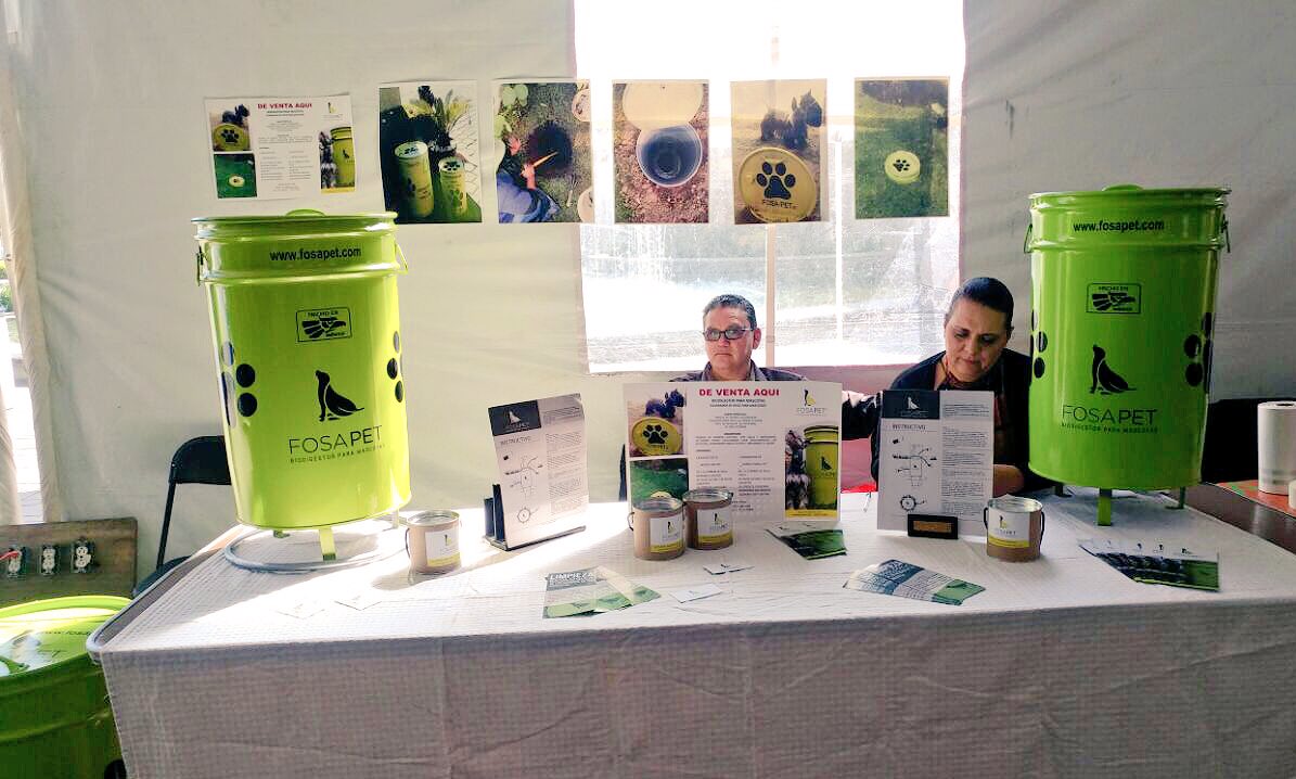 GabsBringas's tweet photo. Para @DavidLopezDLC los emprendedores son motores permanentes para el crecimiento económico. Visiten la Expo “Metepec Contigo Emprende”. https://t.co/bezBU0iEjS