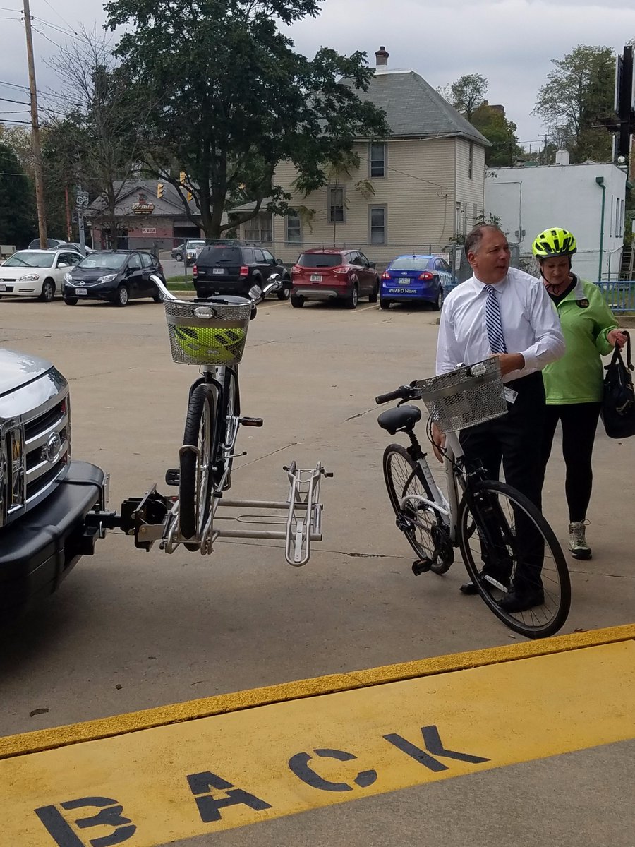 RichlandCRPC's tweet photo. Last week's RCT #ribboncutting! RCT fleet now has bike racks,new bus shelters &amp; ability to purchase of tickets using debit or credit cards! https://t.co/havBoYWVB9