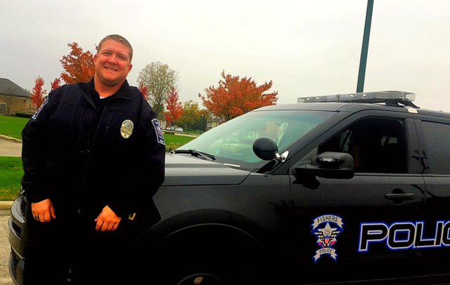 Fishers_Police's tweet photo. #veteranspotlight @FishersIN Ofc R Bowling 15yrs #policeexperience  In addition to his patrol duties, Honor Guard Member, Evid Tech ,FTO https://t.co/S9MrQ8Dxim