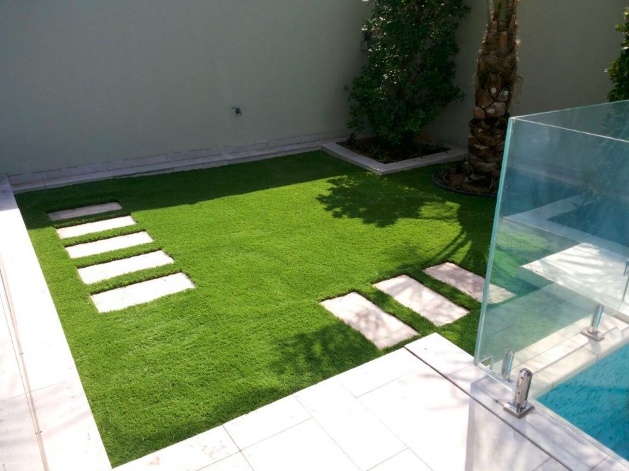 mazegrassdubai's tweet photo. Curious about #artificial grass? You won't believe the difference it can make to your garden. https://t.co/sofLoOIwVs #landscapeuae #dubai https://t.co/QOLiScylQx