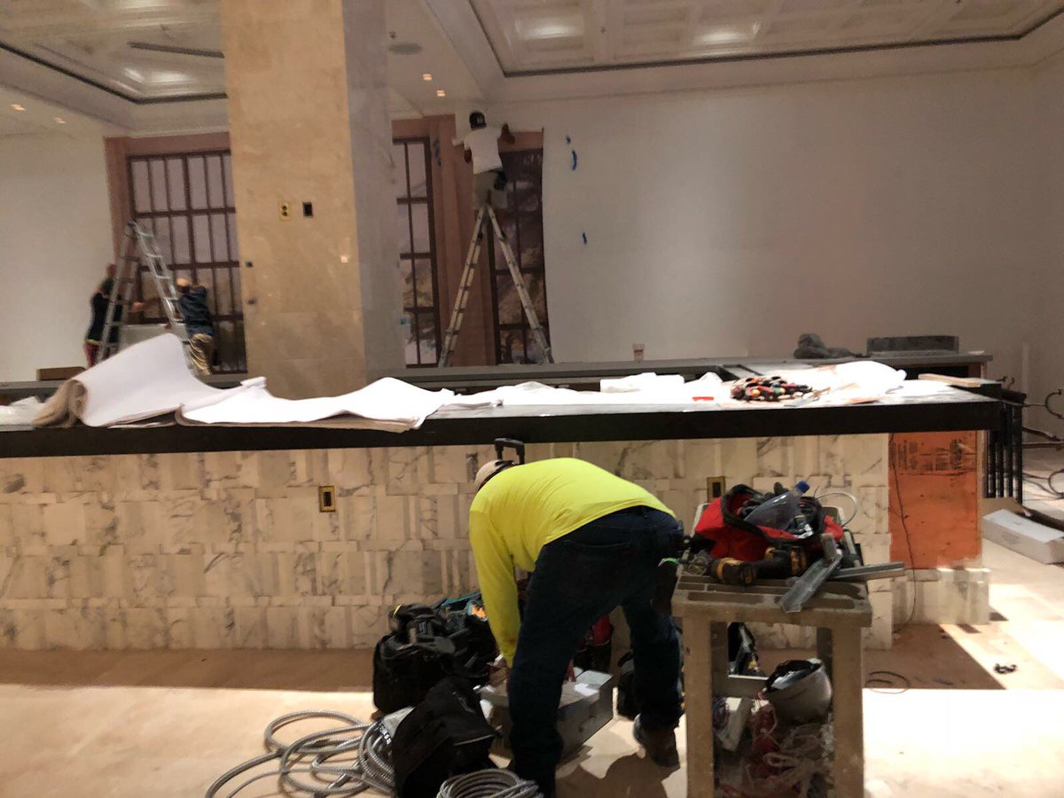 AFSJanitorial's tweet photo. Another Day, Another Hotel Lobby ! #ConstructionClean #Before and #After https://t.co/sjdDhWmzl6