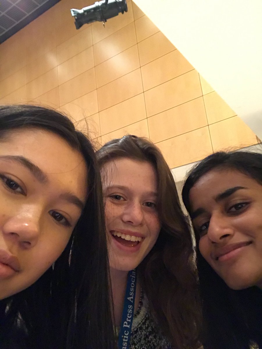 IHSTattler's tweet photo. Editors at the Columbia Scholastic Press Association 2017 Fall Conference! https://t.co/6f64WaUZJY