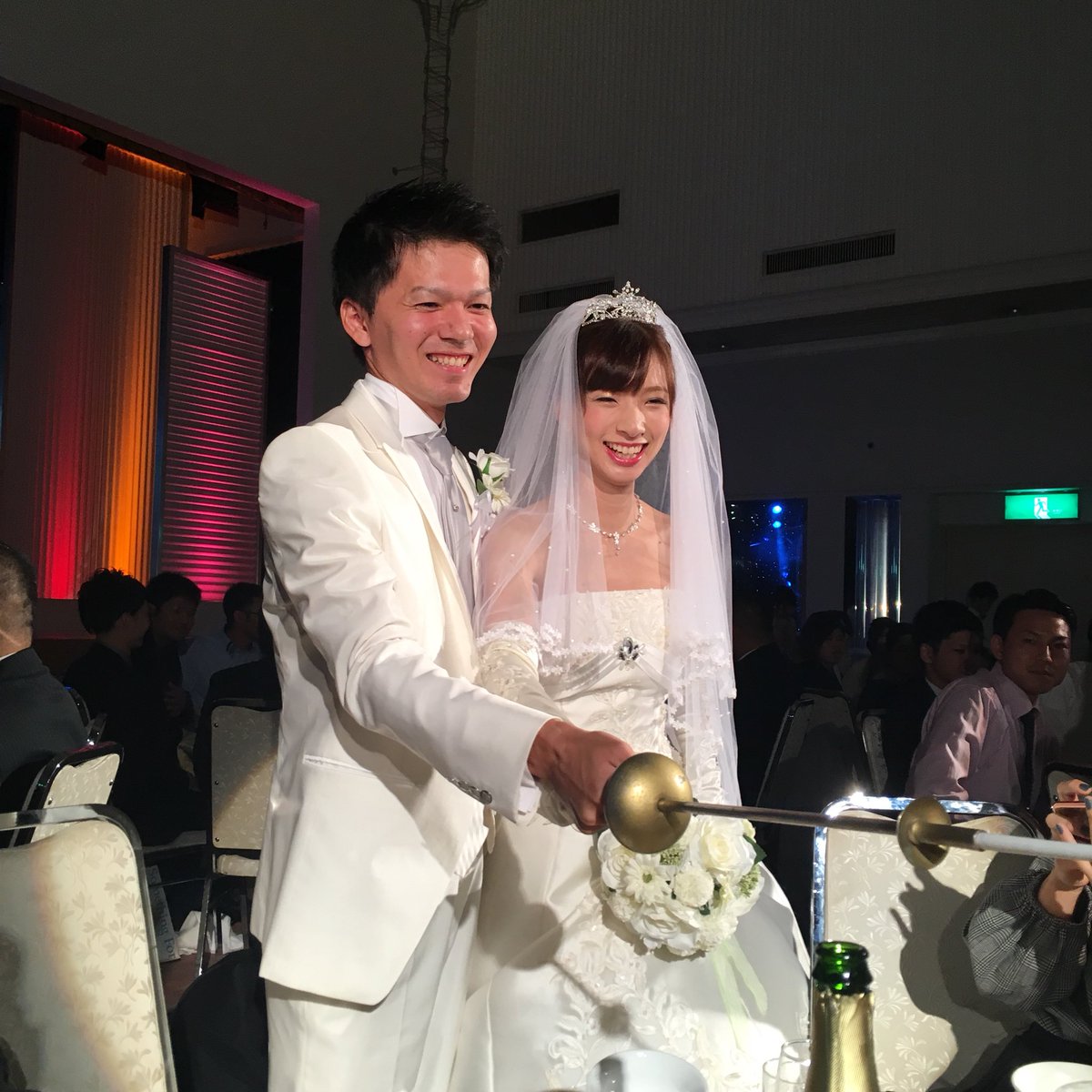 R 友達の結婚式で全力で 余興 挨拶したから 絶賛体調不良 喉痛いし 頭痛いし 体だるいし 鼻水だし 食欲ないし それはラッキー 生理前だし 最悪のコンディション ちーん 久々ツイートでこの内容 今宵はネガティブガール 大概寝たら治り