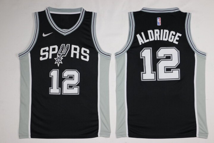 Ventas_Top's tweet photo. Ya tenemos las Camisetas de San Antonio de Pau Gasol, Rudy Gay y Aldridge!🏀 (Más información MD) https://t.co/pbLcyUpk8i