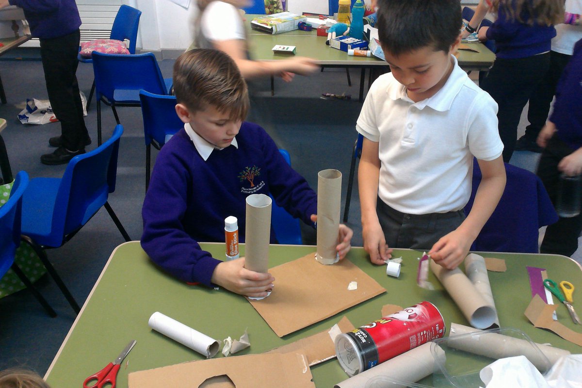 Foxes working as a team to create their Greek temples! <a href="/moorlandsbelton/">Moorlands Primary</a>