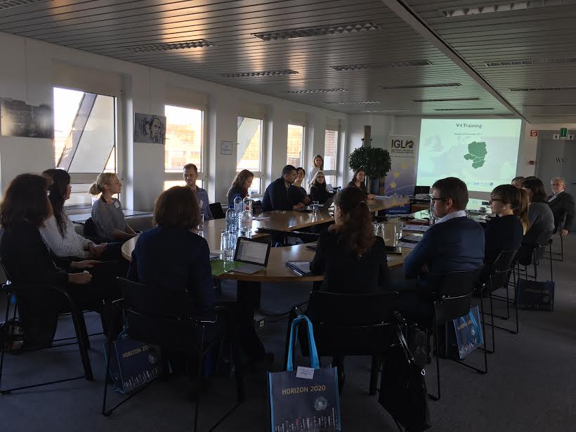 MichaelaFurdova's tweet photo. V4 Training in Brussels, Belgium #V4training #CzechRepublic #SlovakRepublic #Poland #Hungary https://t.co/FUV9aW9Xye