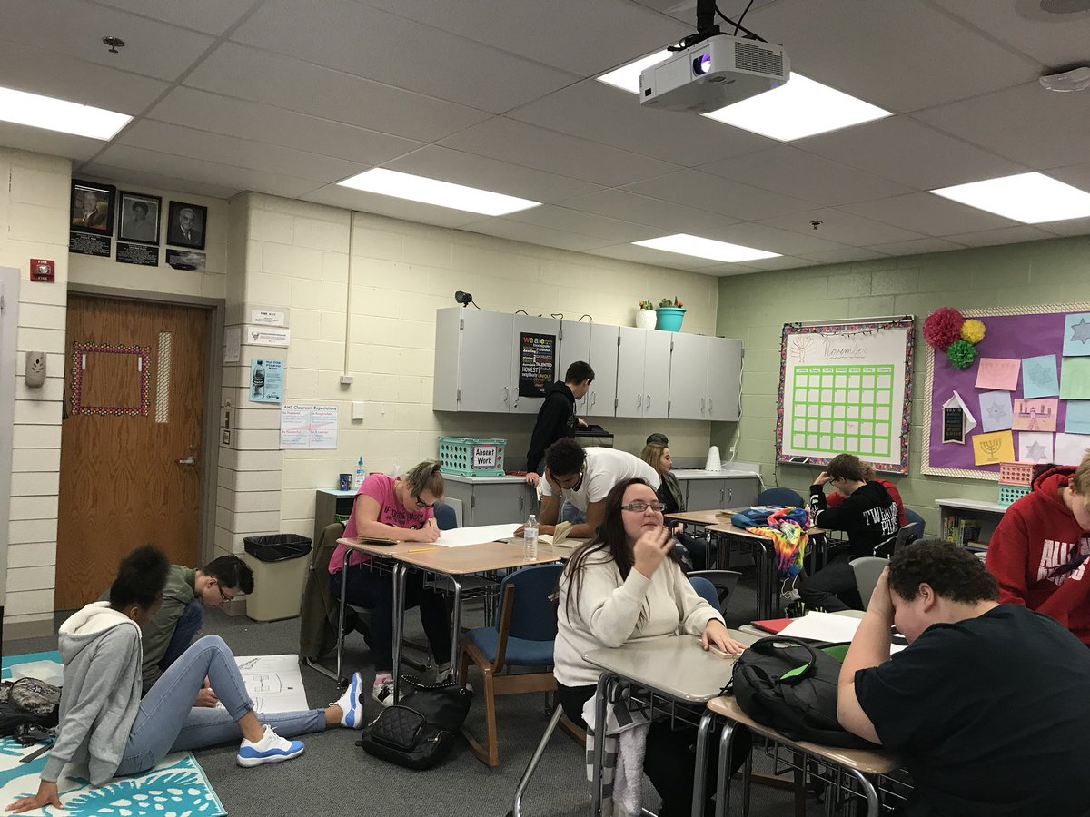 BeYourBestSelf3's tweet photo. Working on our “Night” graphic novels! #RepThatA https://t.co/dE17Fq4E1L