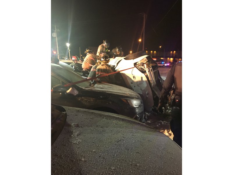 Early Morning Accident dlvr.it/PzW8GS https://t.co/abygpGL1fa