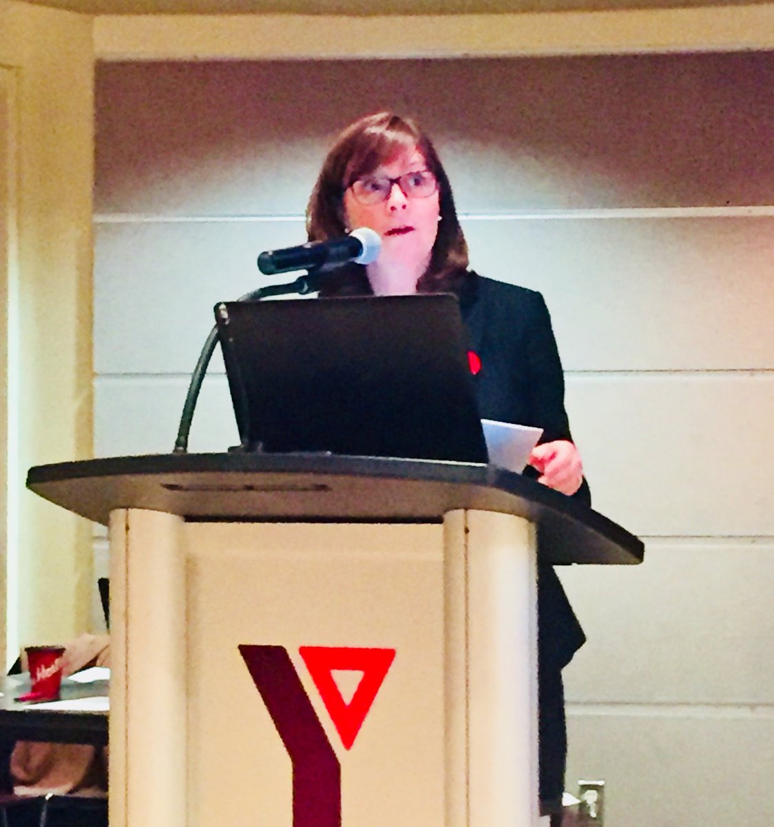 ellenroseman's tweet photo. Jane Rooney, Canada’s financial literacy leader, introduces new videos on managing money. There are 175 events this week on credit. #CEW2017 https://t.co/mxnfuJErtD